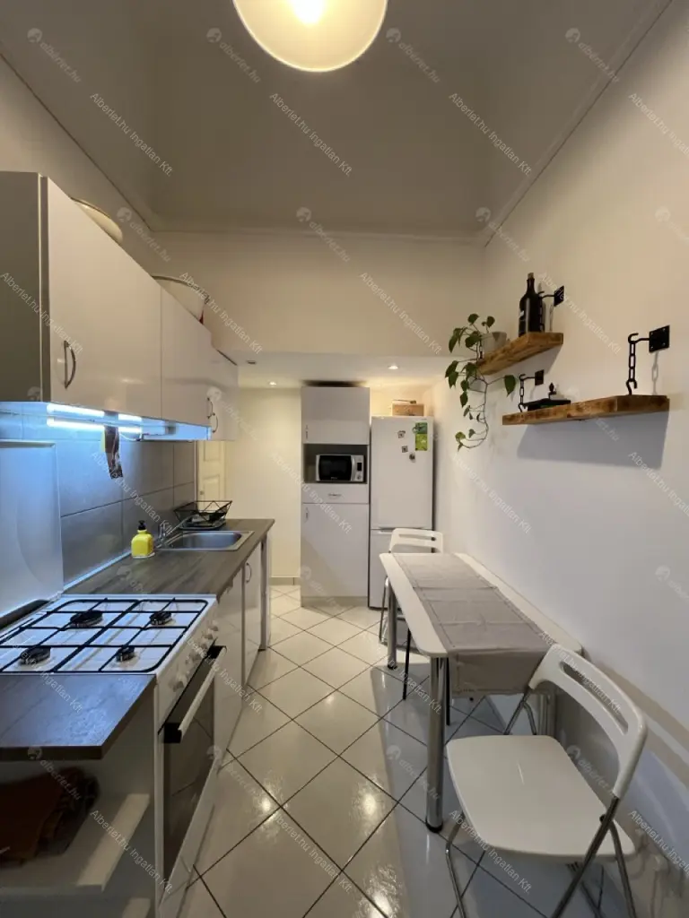 Kiadó albérlet 239000 Ft/hó áron: Budapest, VI. kerület  Szondi utca. Mérete: 38 nm, 1 szobás | Alberlet.hu - 6676589