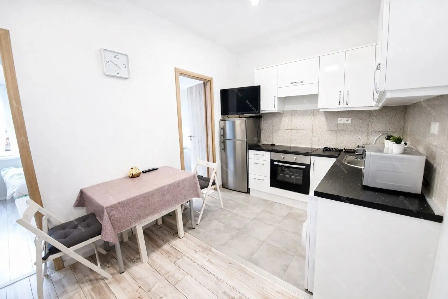 Kiadó albérlet 250000 Ft/hó áron: Budapest, VI. kerület  Szondi utca. Mérete: 40 nm, 1 szobás | Alberlet.hu - 6694501