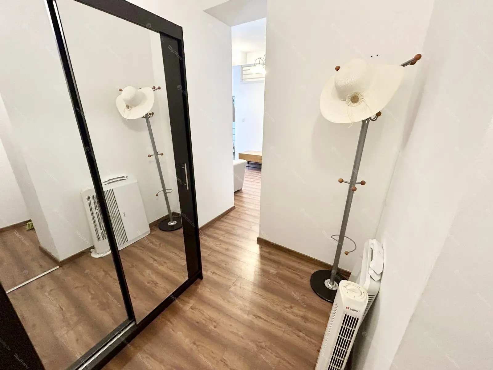 Kiadó albérlet 200000 Ft/hó áron: Budapest, VI. kerület  Szondi utca. Mérete: 42 nm, 1 szobás | Alberlet.hu - 6642039