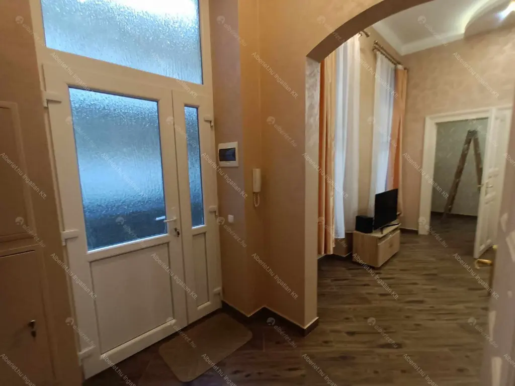 Kiadó albérlet 260000 Ft/hó áron: Budapest, VI. kerület  Szondi utca. Mérete: 50 nm, 3 szobás | Alberlet.hu - 6689680