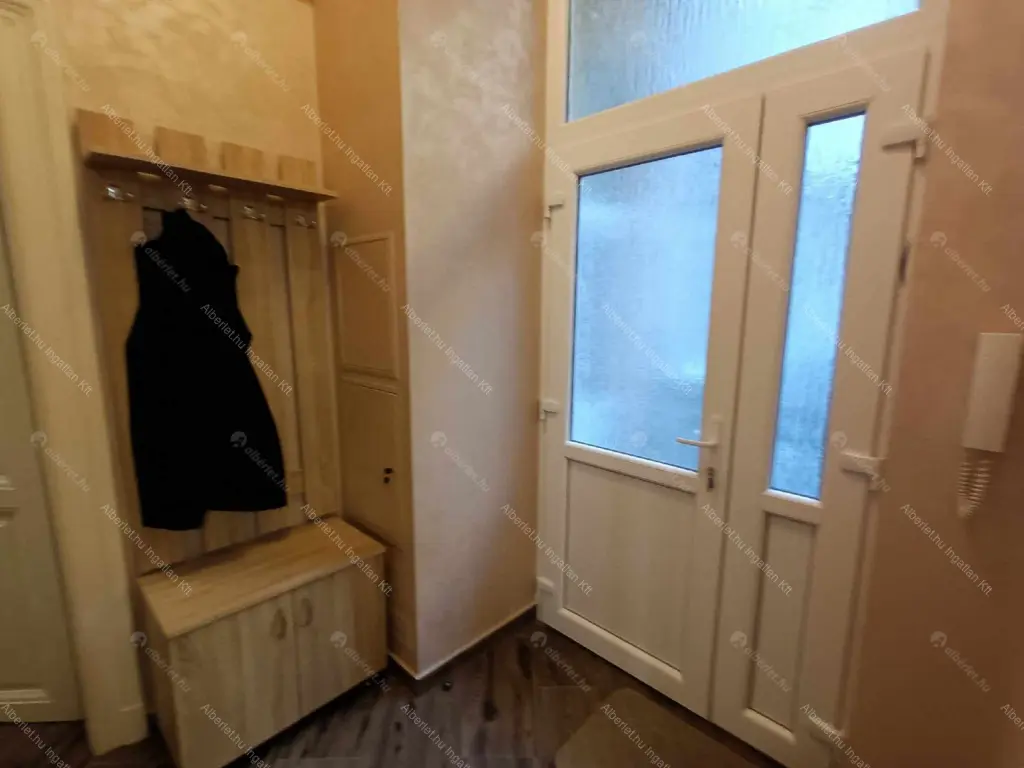 Kiadó albérlet 260000 Ft/hó áron: Budapest, VI. kerület  Szondi utca. Mérete: 50 nm, 3 szobás | Alberlet.hu - 6689683