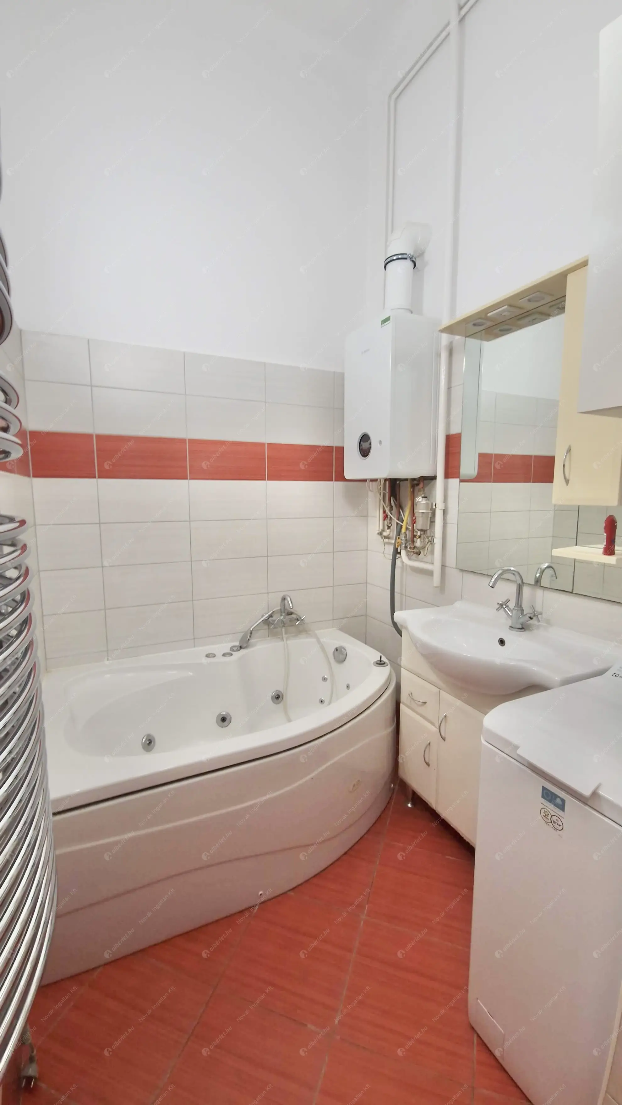 Kiadó albérlet 270000 Ft/hó áron: Budapest, VI. kerület  Szondi utca. Mérete: 55 nm, 2 szobás | Alberlet.hu - 6600558