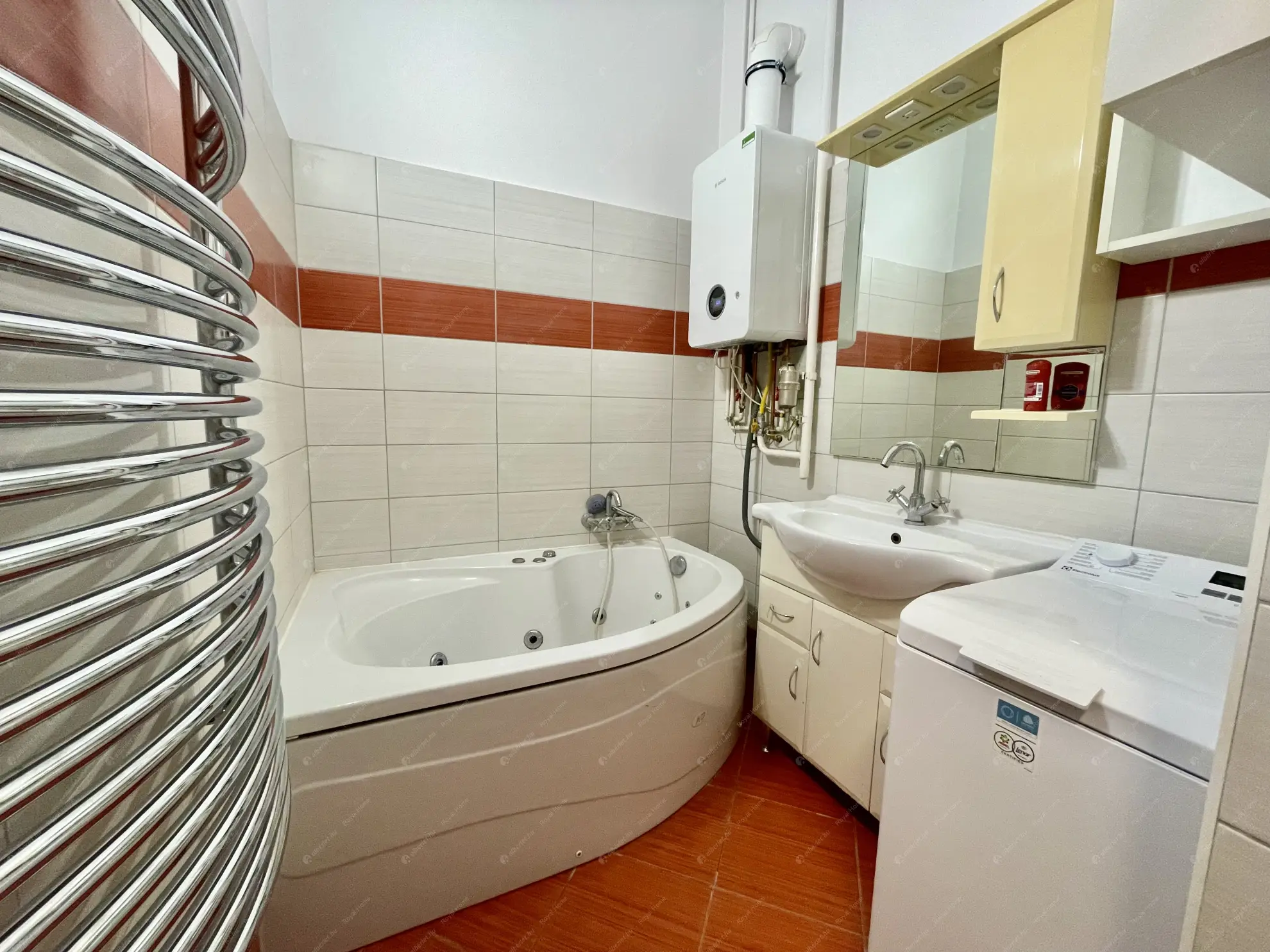 Kiadó albérlet 260000 Ft/hó áron: Budapest, VI. kerület  Szondi utca. Mérete: 55 nm, 2 szobás | Alberlet.hu - 6604866