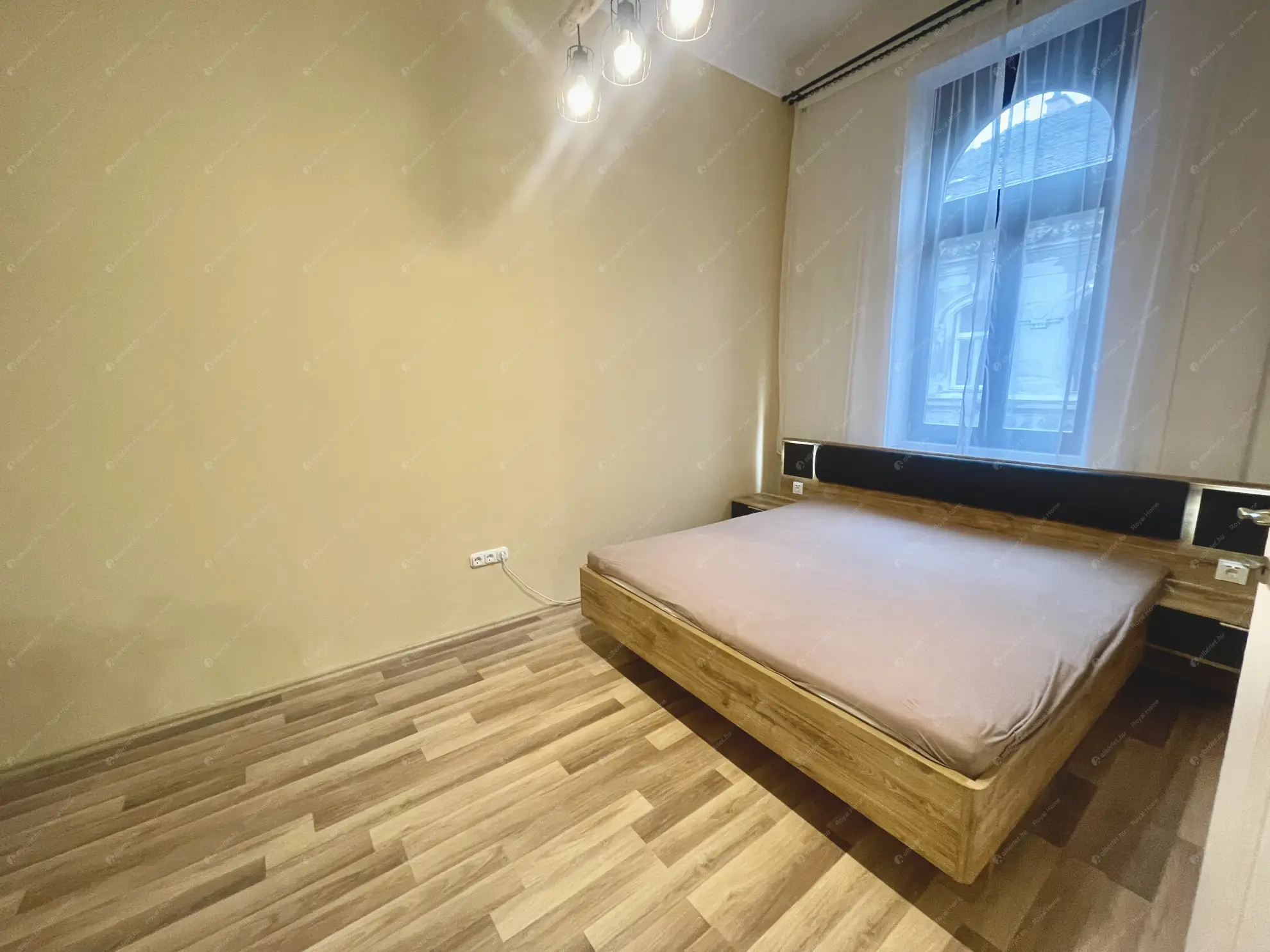 Kiadó albérlet 260000 Ft/hó áron: Budapest, VI. kerület  Szondi utca. Mérete: 55 nm, 2 szobás | Alberlet.hu - 6604876