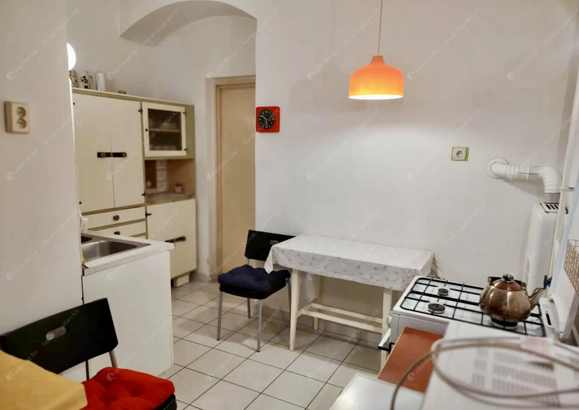 Kiadó albérlet 220000 Ft/hó áron: Budapest, VI. kerület  Szondi utca. Mérete: 70 nm, 2 szobás | Alberlet.hu - 6594945
