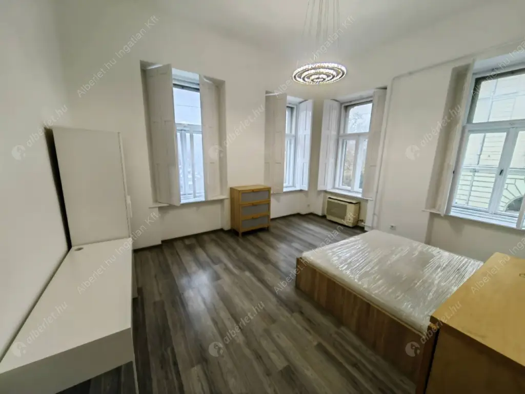 Kiadó albérlet 125000 Ft/hó áron: Budapest, VI. kerület  Szondi utca. Mérete: 80 nm, 3 szobás | Alberlet.hu - 6639058