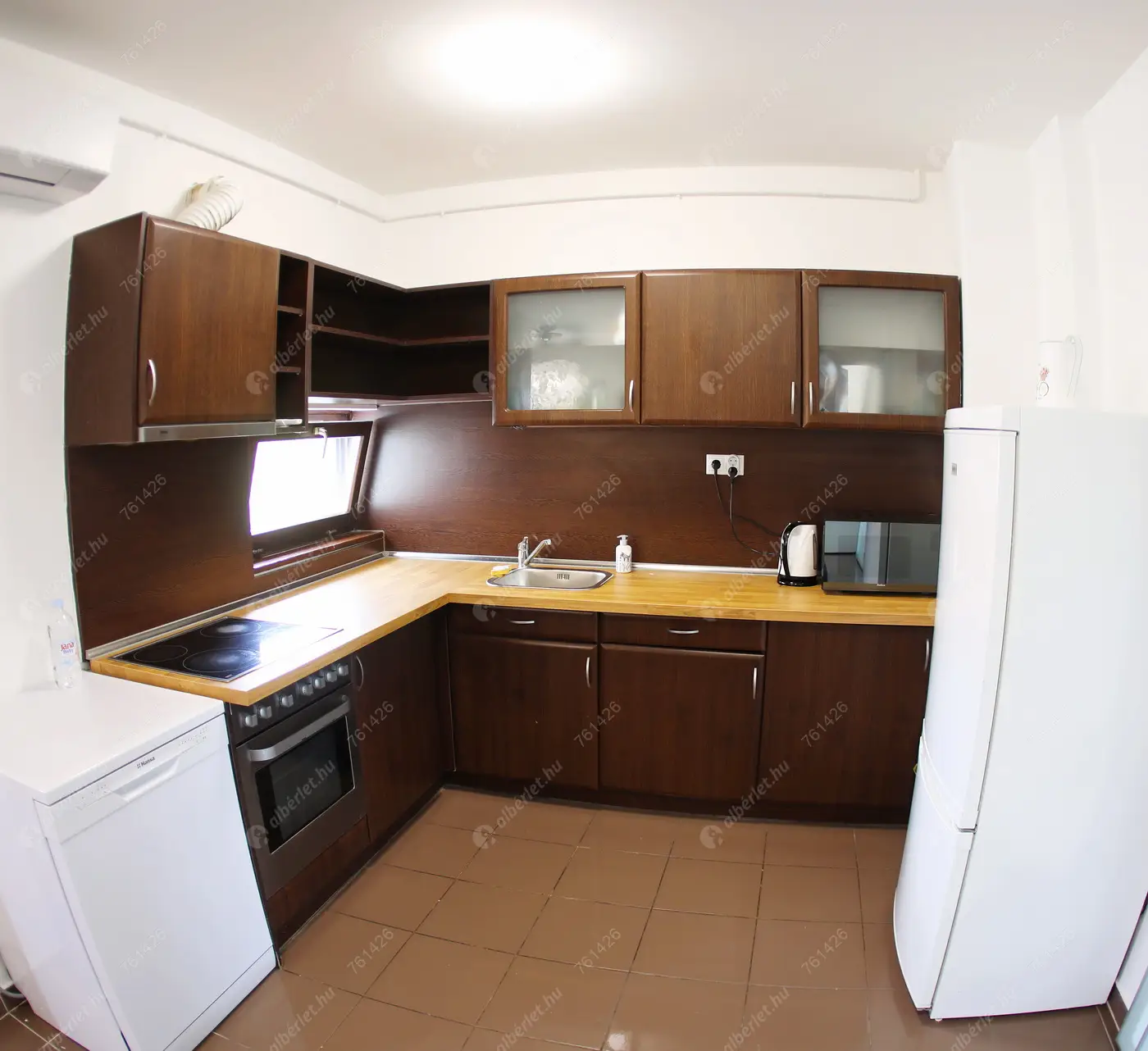 Kiadó albérlet 345000 Ft/hó áron: Budapest, VI. kerület  Szondi utca. Mérete: 86 nm, 1 szobás | Alberlet.hu - 6449353