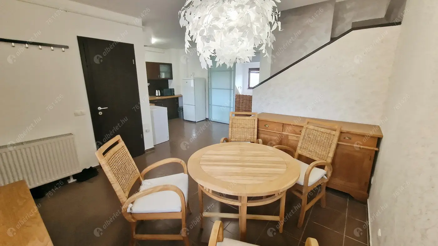 Kiadó albérlet 345000 Ft/hó áron: Budapest, VI. kerület  Szondi utca. Mérete: 86 nm, 1 szobás | Alberlet.hu - 6449360