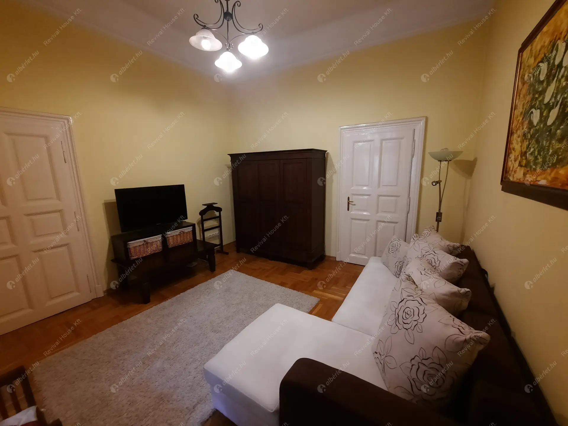 Kiadó albérlet 480000 Ft/hó áron: Budapest, VI. kerület  Teréz körút. Mérete: 110 nm, 3 szobás | Alberlet.hu - 5804745
