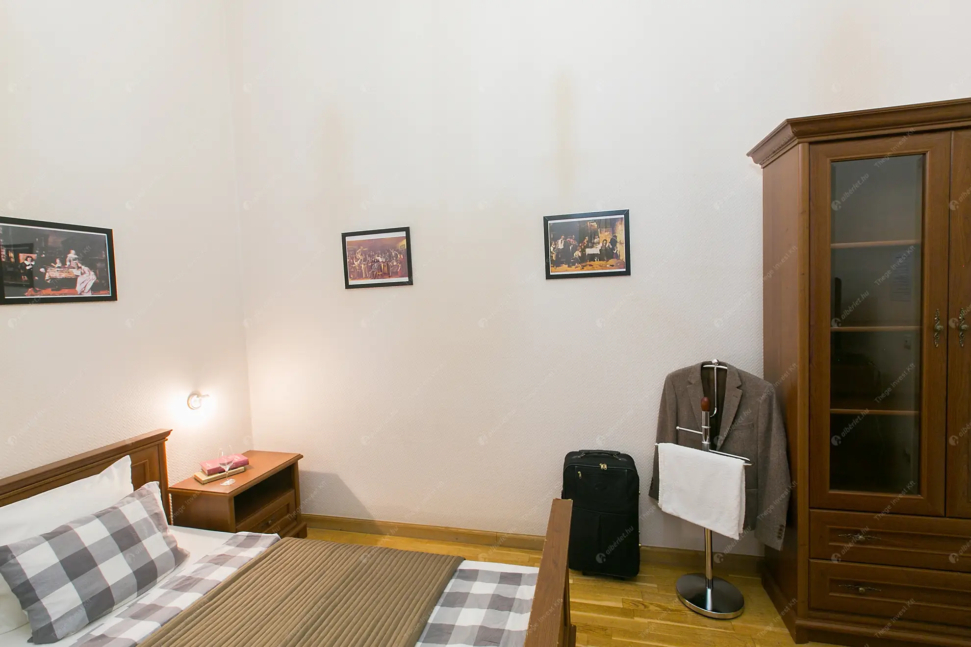 Kiadó albérlet 490000 Ft/hó áron: Budapest, VI. kerület  Teréz körút. Mérete: 140 nm, 5 szobás | Alberlet.hu - 6601016