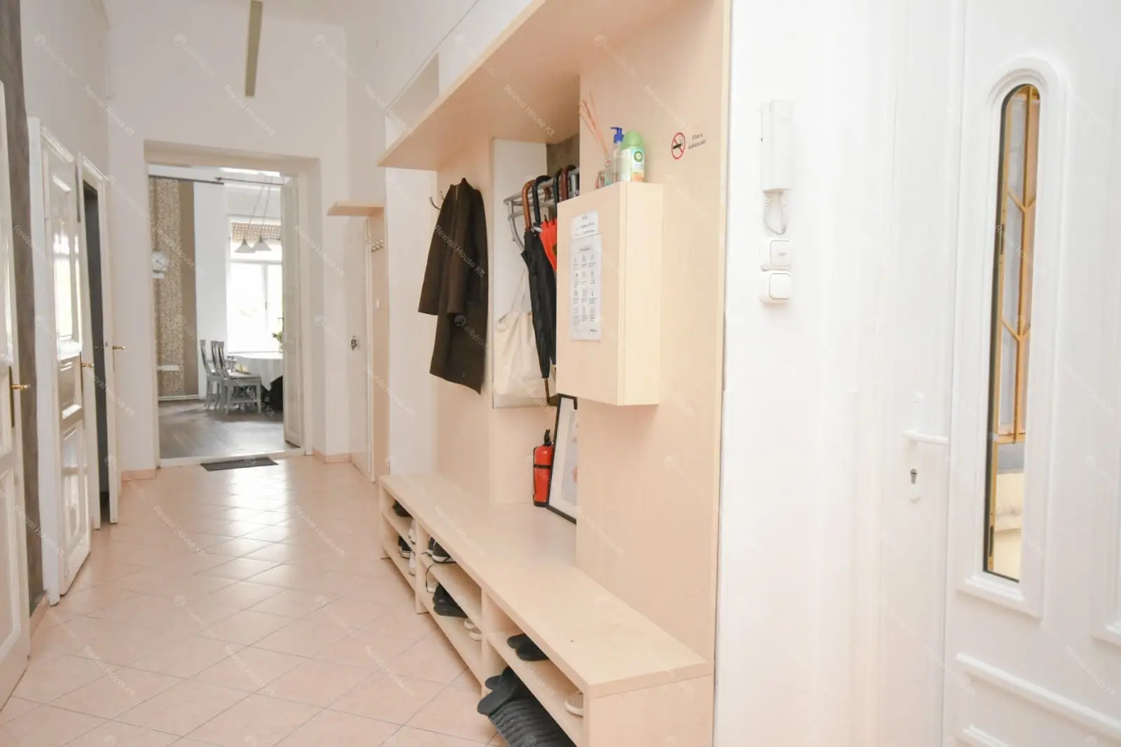 Kiadó albérlet 891000 Ft/hó áron: Budapest, VI. kerület  Teréz körút. Mérete: 142 nm, 5 szobás | Alberlet.hu - 6675354