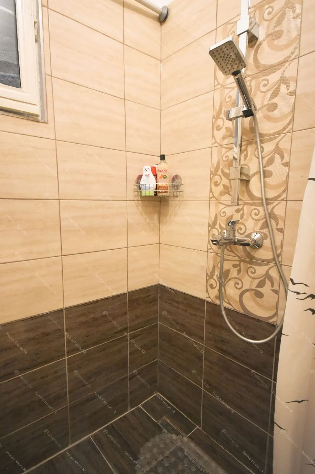 Kiadó albérlet 891000 Ft/hó áron: Budapest, VI. kerület  Teréz körút. Mérete: 142 nm, 5 szobás | Alberlet.hu - 6675362