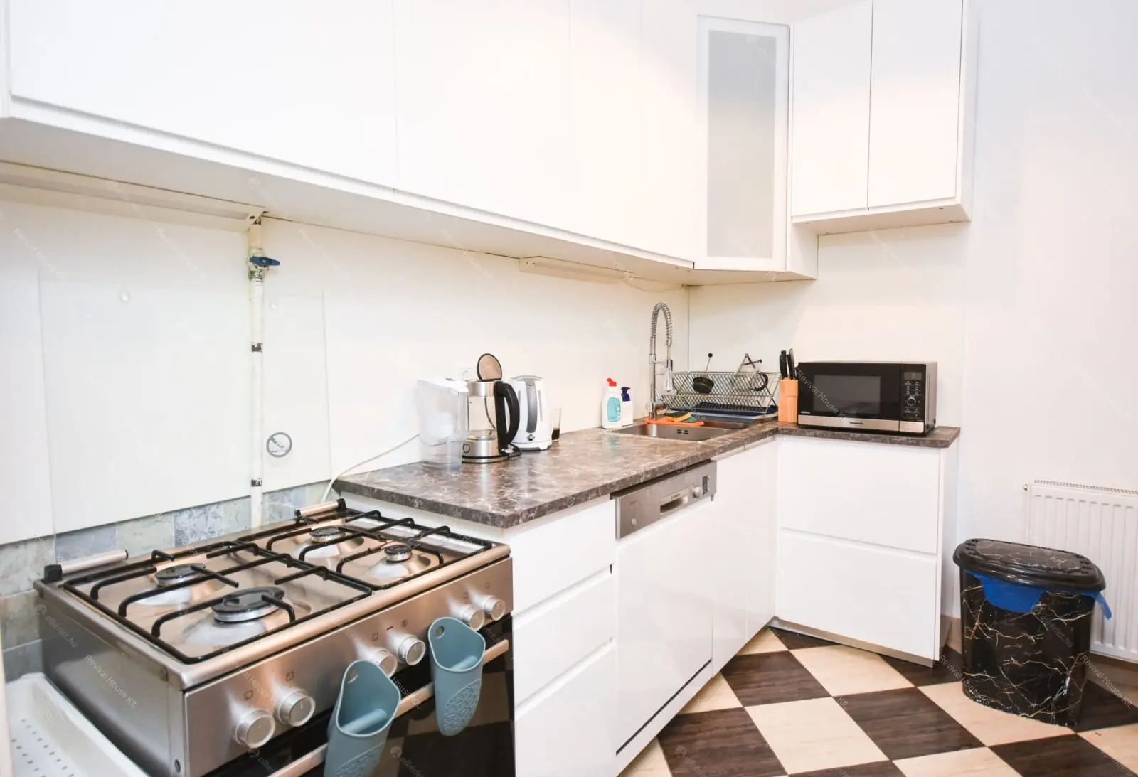 Kiadó albérlet 891000 Ft/hó áron: Budapest, VI. kerület  Teréz körút. Mérete: 142 nm, 5 szobás | Alberlet.hu - 6675365