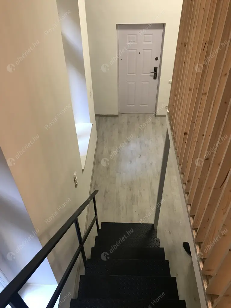 Kiadó albérlet 199000 Ft/hó áron: Budapest, VI. kerület  Teréz körút. Mérete: 30 nm, 1 szobás | Alberlet.hu - 5405407