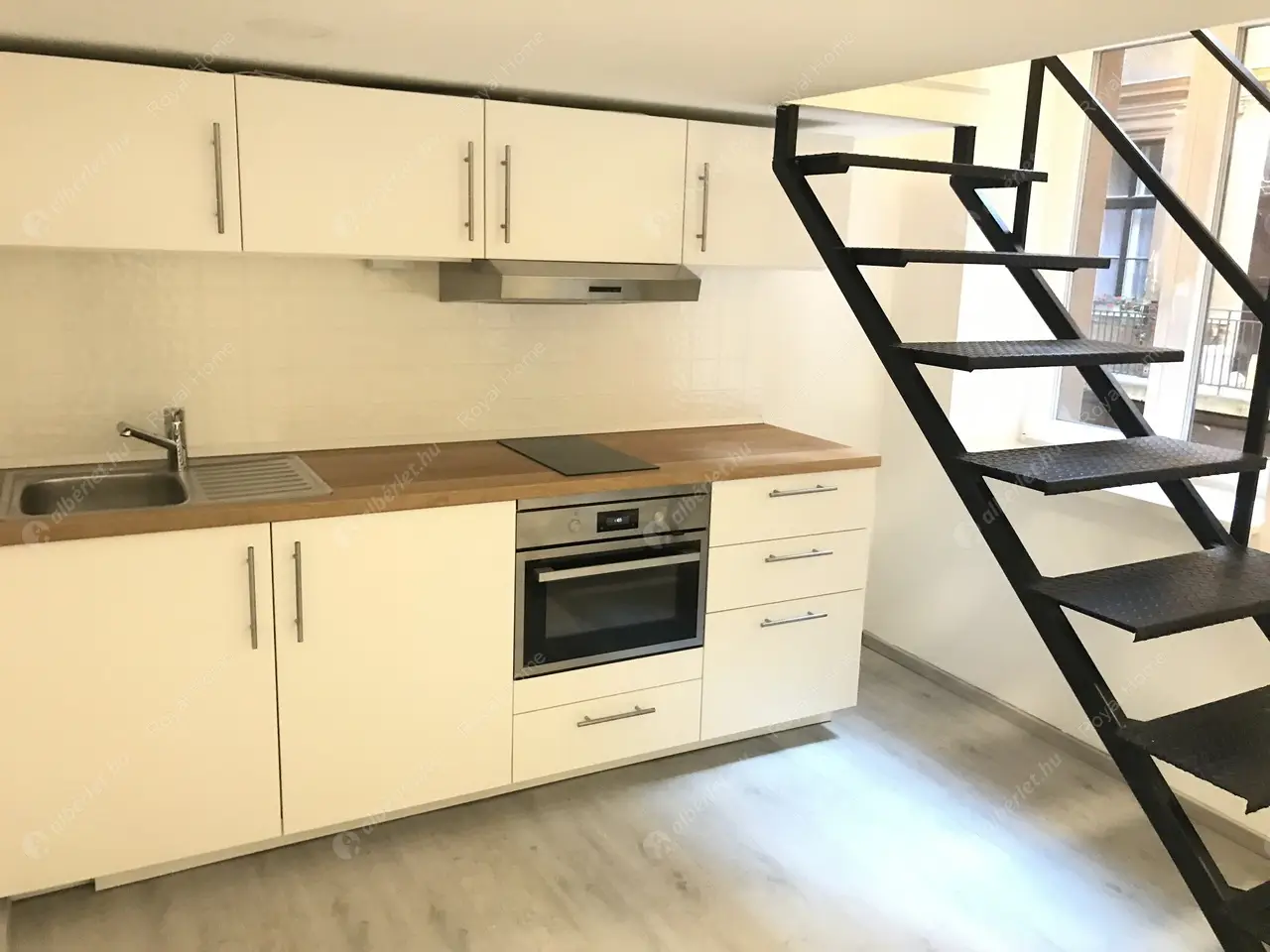 Kiadó albérlet 199000 Ft/hó áron: Budapest, VI. kerület  Teréz körút. Mérete: 30 nm, 1 szobás | Alberlet.hu - 5405414