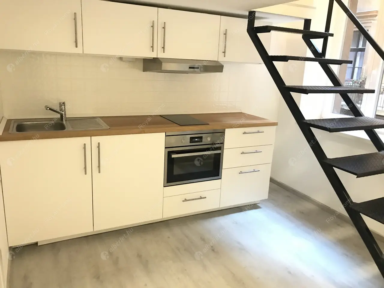 Kiadó albérlet 199000 Ft/hó áron: Budapest, VI. kerület  Teréz körút. Mérete: 30 nm, 1 szobás | Alberlet.hu - 5405415