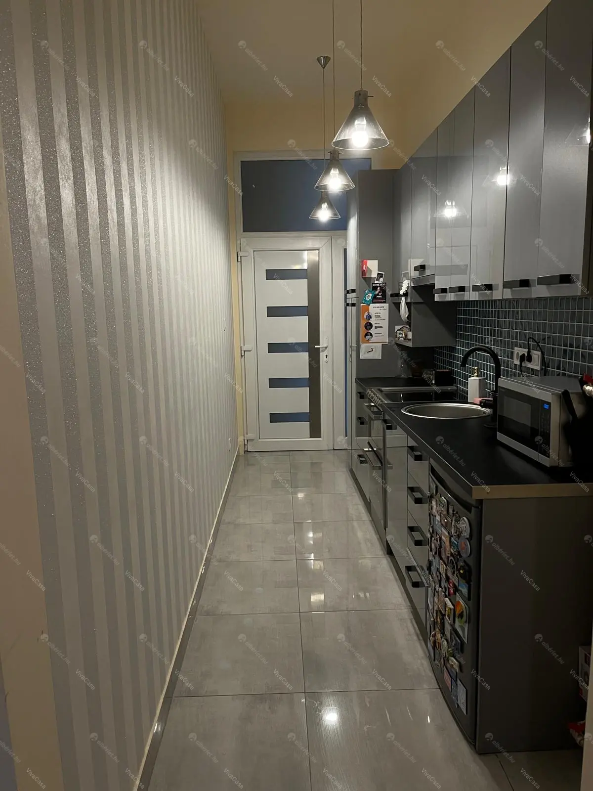 Kiadó albérlet 215000 Ft/hó áron: Budapest, VI. kerület  Teréz körút. Mérete: 32 nm, 1 szobás | Alberlet.hu - 6688454