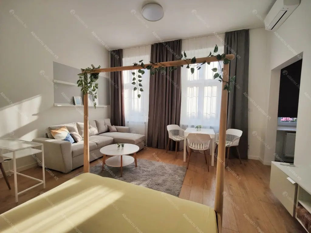 Kiadó albérlet 235000 Ft/hó áron: Budapest, VI. kerület  Teréz körút. Mérete: 36 nm, 1 szobás | Alberlet.hu - 6649923