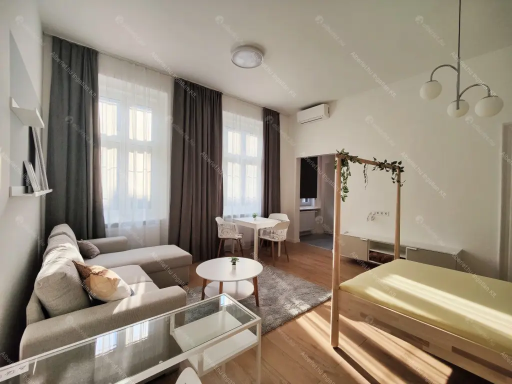 Kiadó albérlet 235000 Ft/hó áron: Budapest, VI. kerület  Teréz körút. Mérete: 36 nm, 1 szobás | Alberlet.hu - 6649925