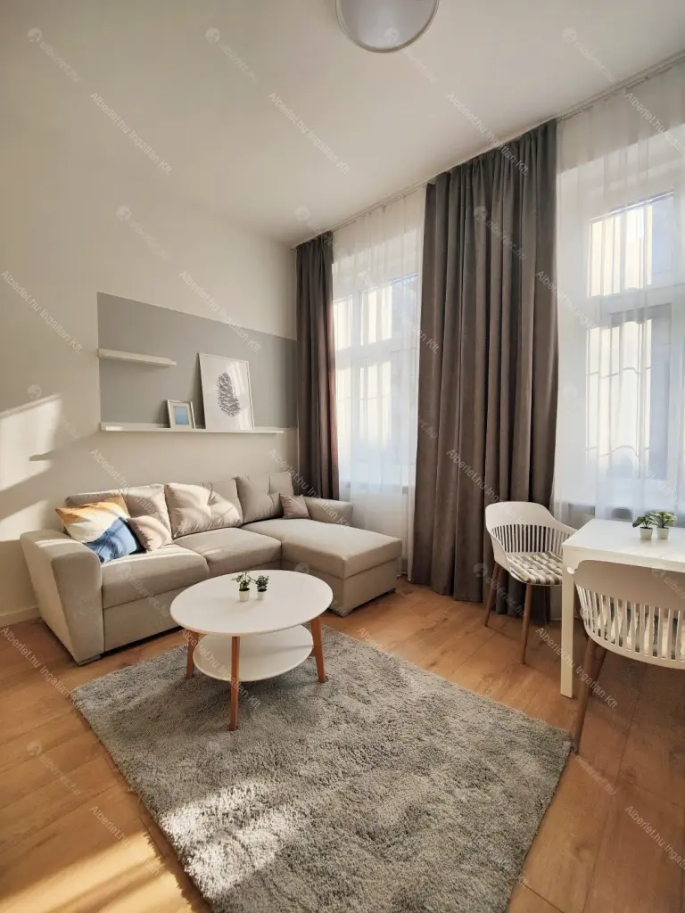 Kiadó albérlet 235000 Ft/hó áron: Budapest, VI. kerület  Teréz körút. Mérete: 36 nm, 1 szobás | Alberlet.hu - 6649931