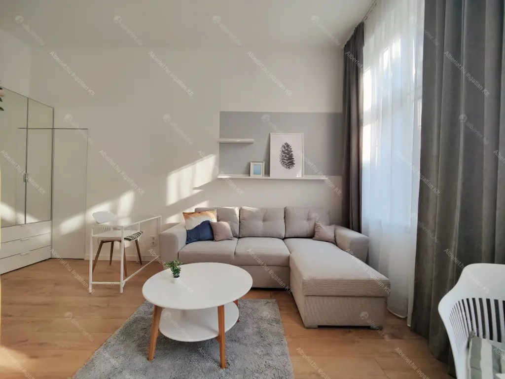 Kiadó albérlet 235000 Ft/hó áron: Budapest, VI. kerület  Teréz körút. Mérete: 36 nm, 1 szobás | Alberlet.hu - 6649934