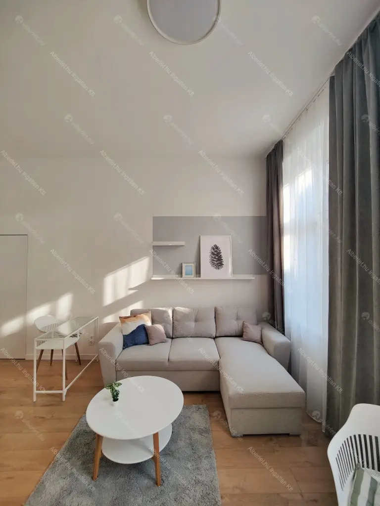 Kiadó albérlet 235000 Ft/hó áron: Budapest, VI. kerület  Teréz körút. Mérete: 36 nm, 1 szobás | Alberlet.hu - 6649935