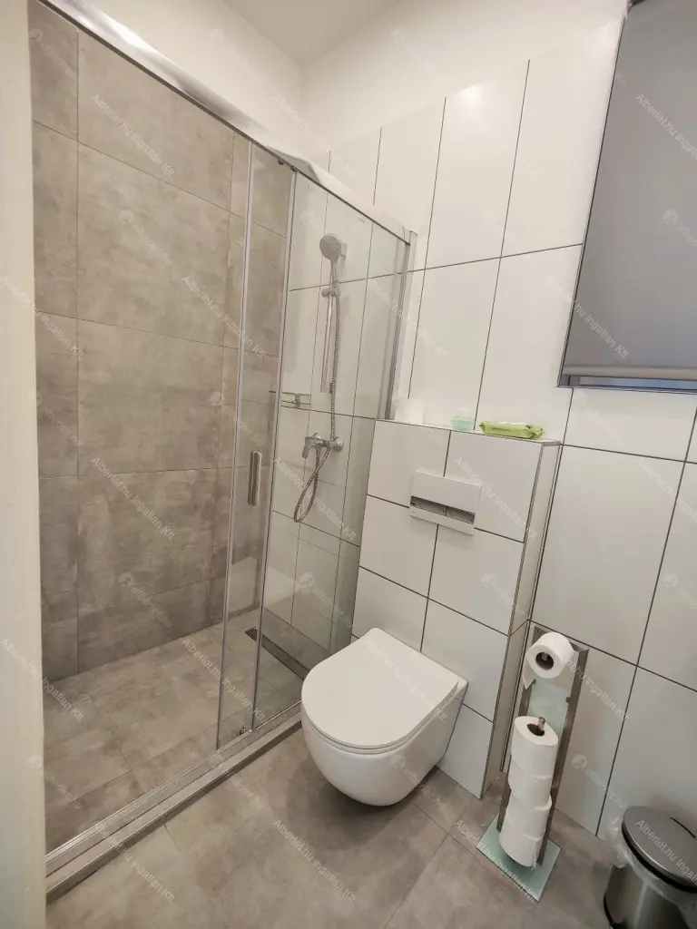 Kiadó albérlet 235000 Ft/hó áron: Budapest, VI. kerület  Teréz körút. Mérete: 36 nm, 1 szobás | Alberlet.hu - 6649945