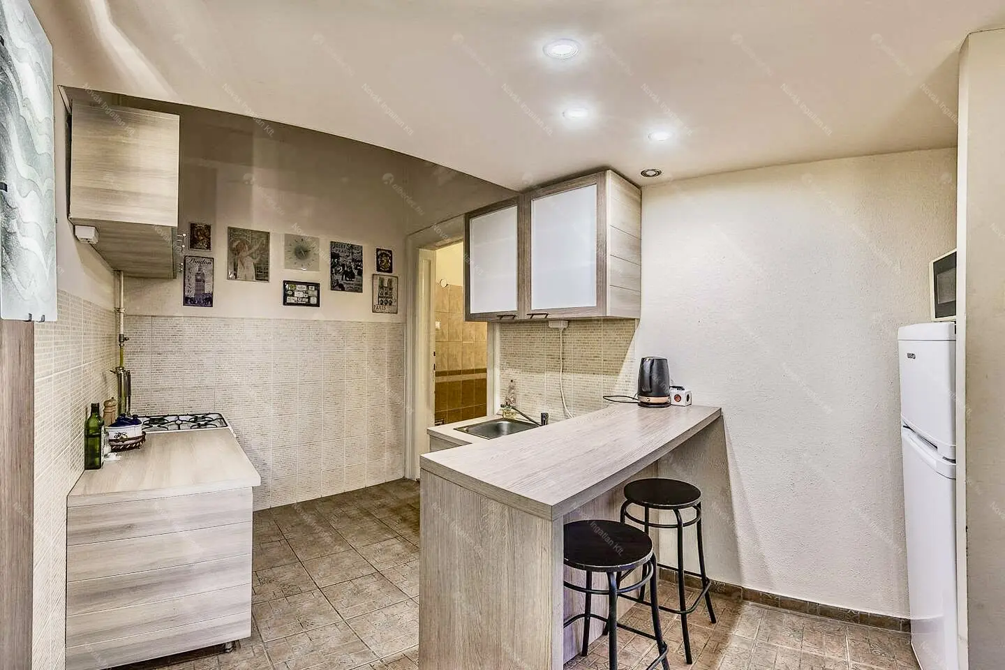 Kiadó albérlet 245000 Ft/hó áron: Budapest, VI. kerület  Teréz körút. Mérete: 44 nm, 1 szobás | Alberlet.hu - 6646312