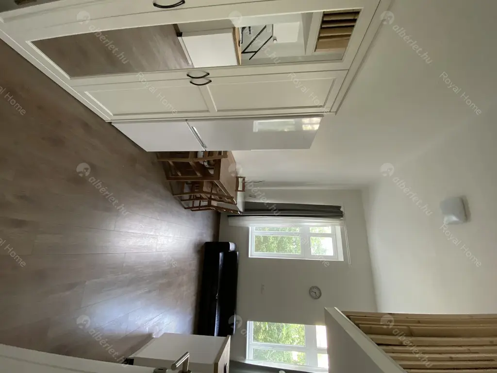 Kiadó albérlet 229000 Ft/hó áron: Budapest, VI. kerület  Teréz körút. Mérete: 45 nm, 1 szobás | Alberlet.hu - 5404542