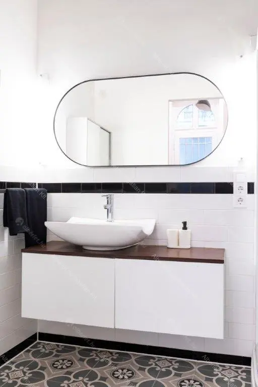 Kiadó albérlet 340000 Ft/hó áron: Budapest, VI. kerület  Teréz körút. Mérete: 45 nm, 2 szobás | Alberlet.hu - 6678663