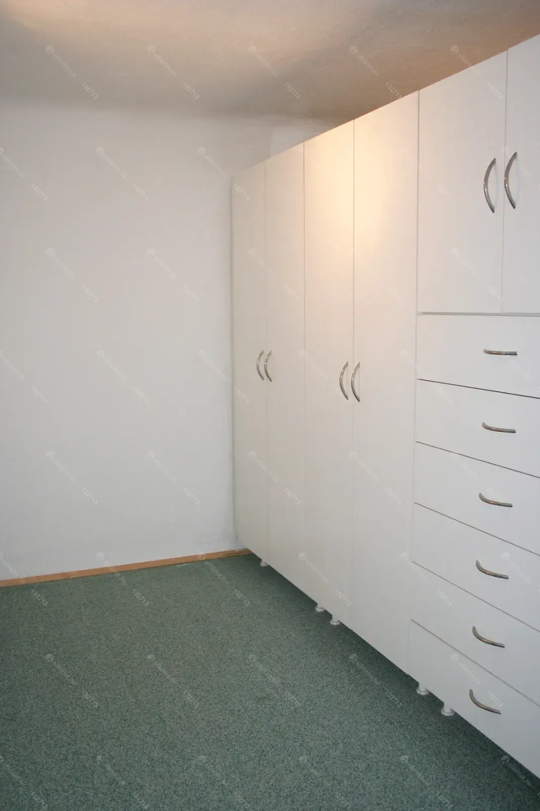 Kiadó albérlet 225000 Ft/hó áron: Budapest, VI. kerület  Teréz körút. Mérete: 55 nm, 2 szobás | Alberlet.hu - 6709312