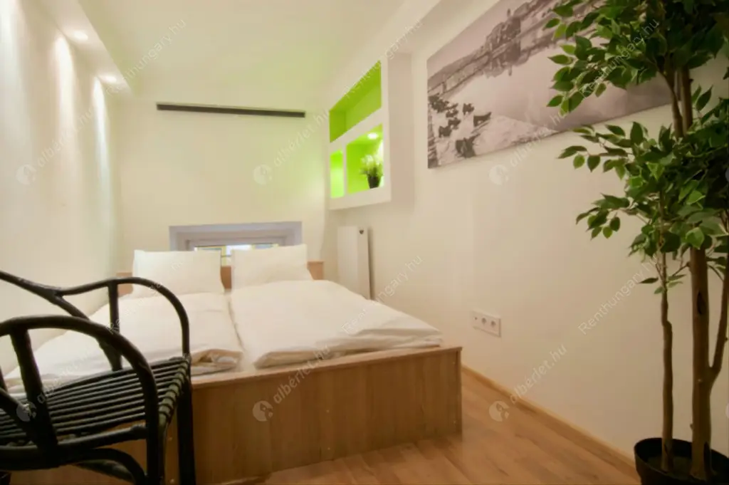 Kiadó albérlet 285000 Ft/hó áron: Budapest, VI. kerület  Teréz körút. Mérete: 59 nm, 1 szobás | Alberlet.hu - 6584794