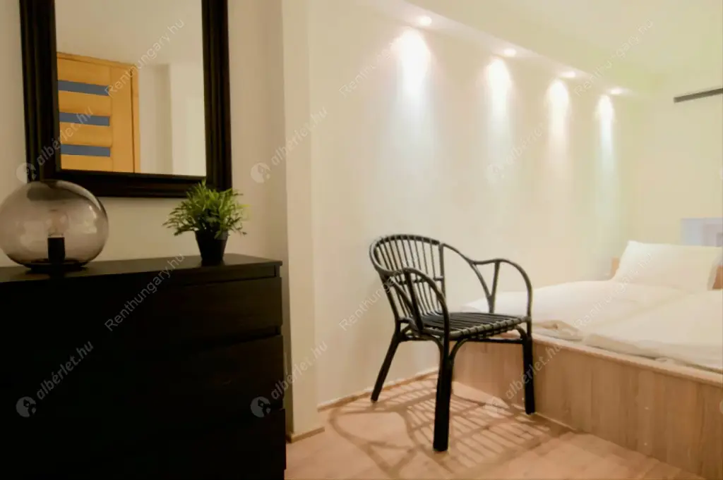 Kiadó albérlet 285000 Ft/hó áron: Budapest, VI. kerület  Teréz körút. Mérete: 59 nm, 1 szobás | Alberlet.hu - 6584795