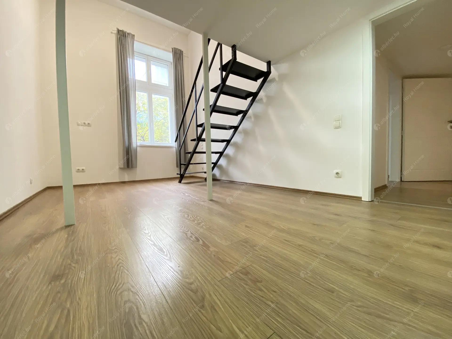 Kiadó albérlet 269000 Ft/hó áron: Budapest, VI. kerület  Teréz körút. Mérete: 60 nm, 2 szobás | Alberlet.hu - 5825172