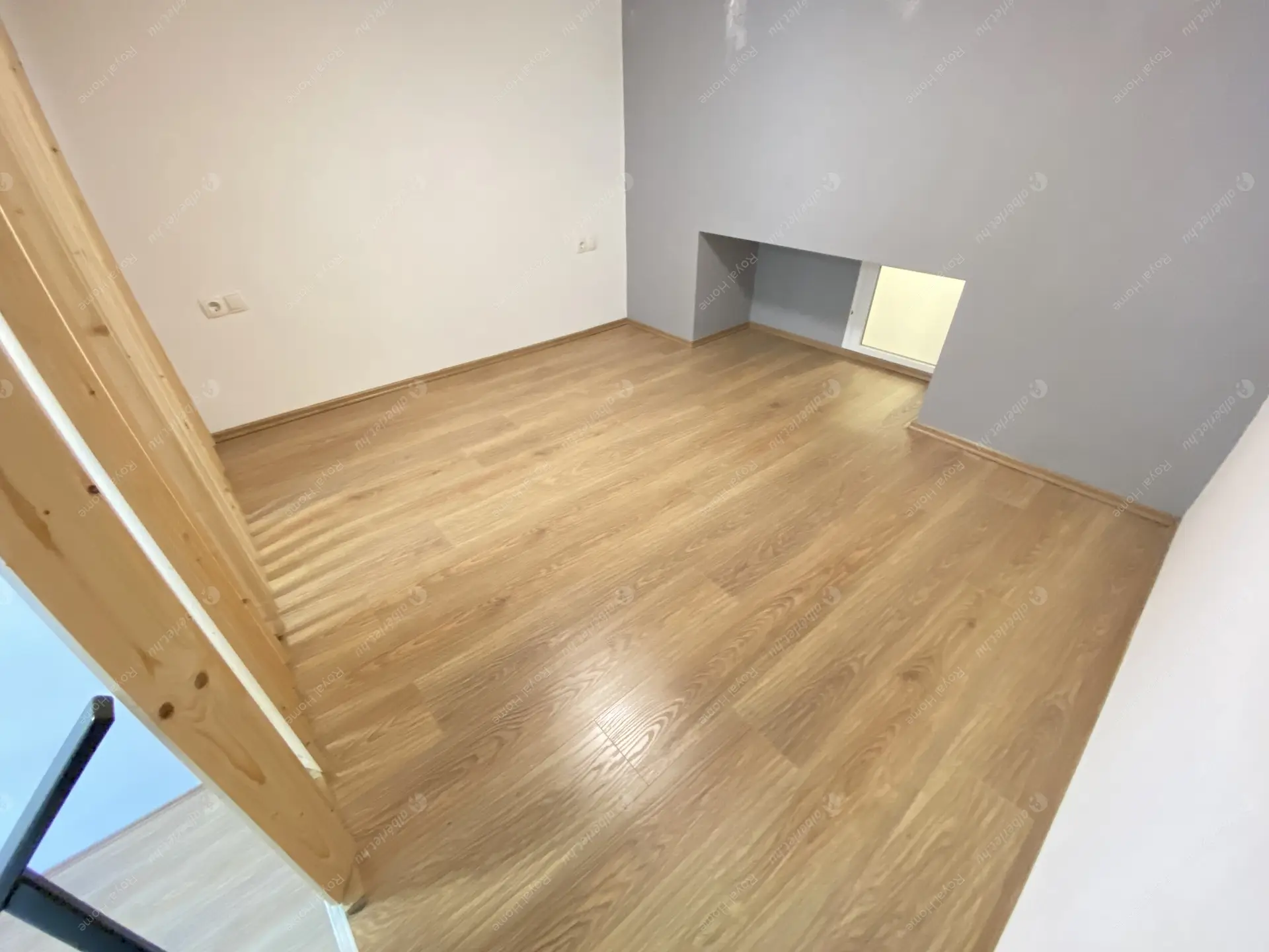 Kiadó albérlet 269000 Ft/hó áron: Budapest, VI. kerület  Teréz körút. Mérete: 60 nm, 2 szobás | Alberlet.hu - 5825186