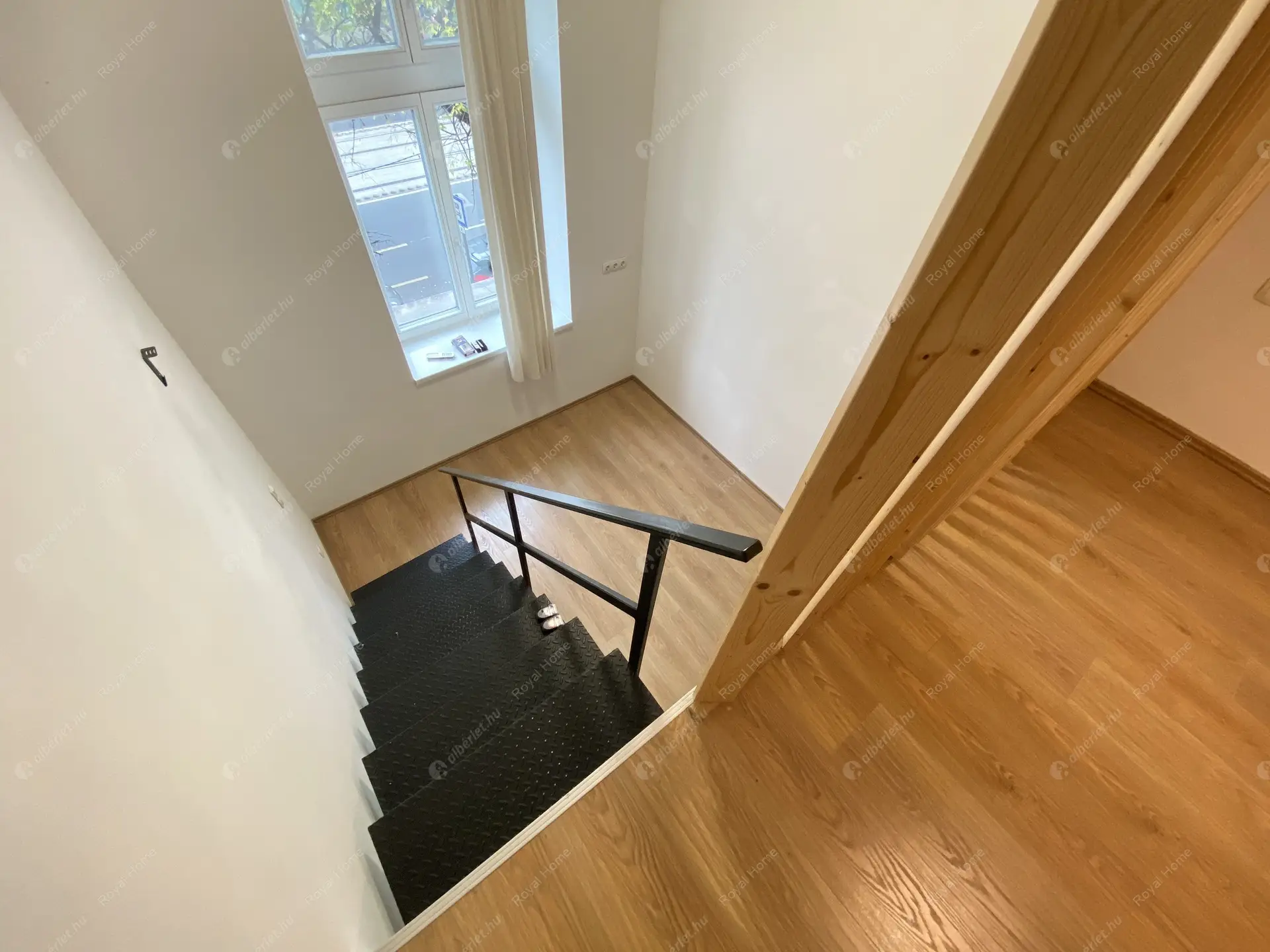 Kiadó albérlet 269000 Ft/hó áron: Budapest, VI. kerület  Teréz körút. Mérete: 60 nm, 2 szobás | Alberlet.hu - 5825188