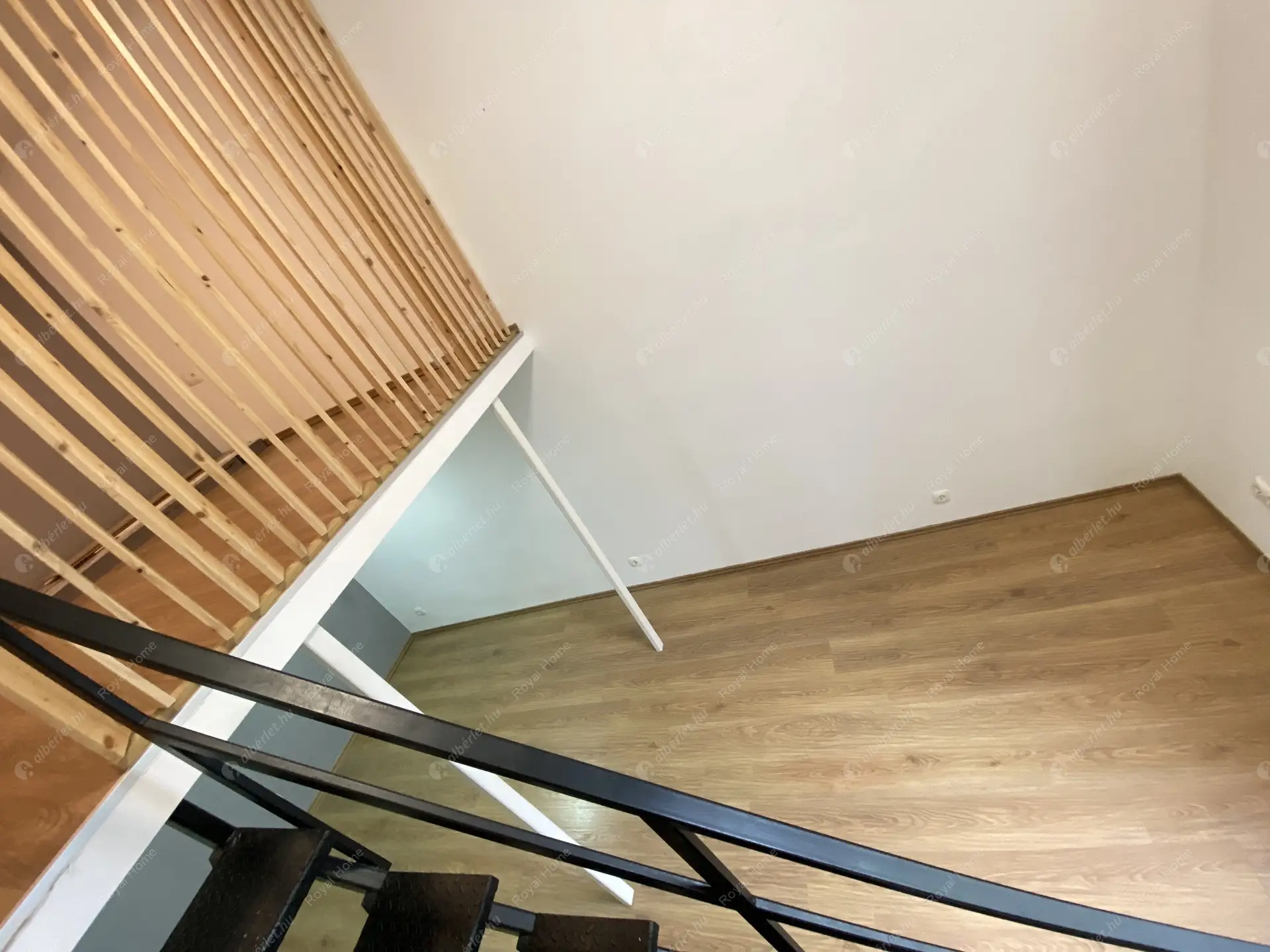 Kiadó albérlet 269000 Ft/hó áron: Budapest, VI. kerület  Teréz körút. Mérete: 60 nm, 2 szobás | Alberlet.hu - 5825195