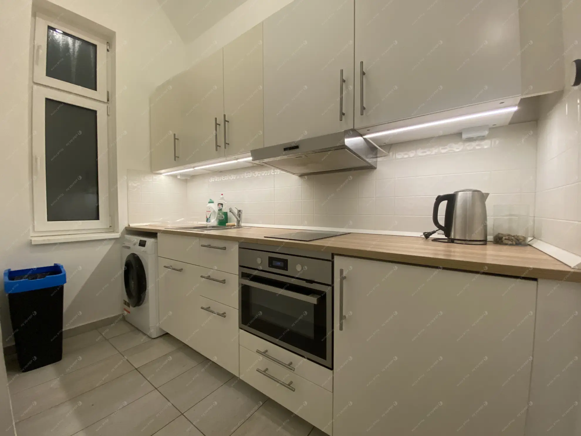 Kiadó albérlet 269000 Ft/hó áron: Budapest, VI. kerület  Teréz körút. Mérete: 60 nm, 2 szobás | Alberlet.hu - 6620355