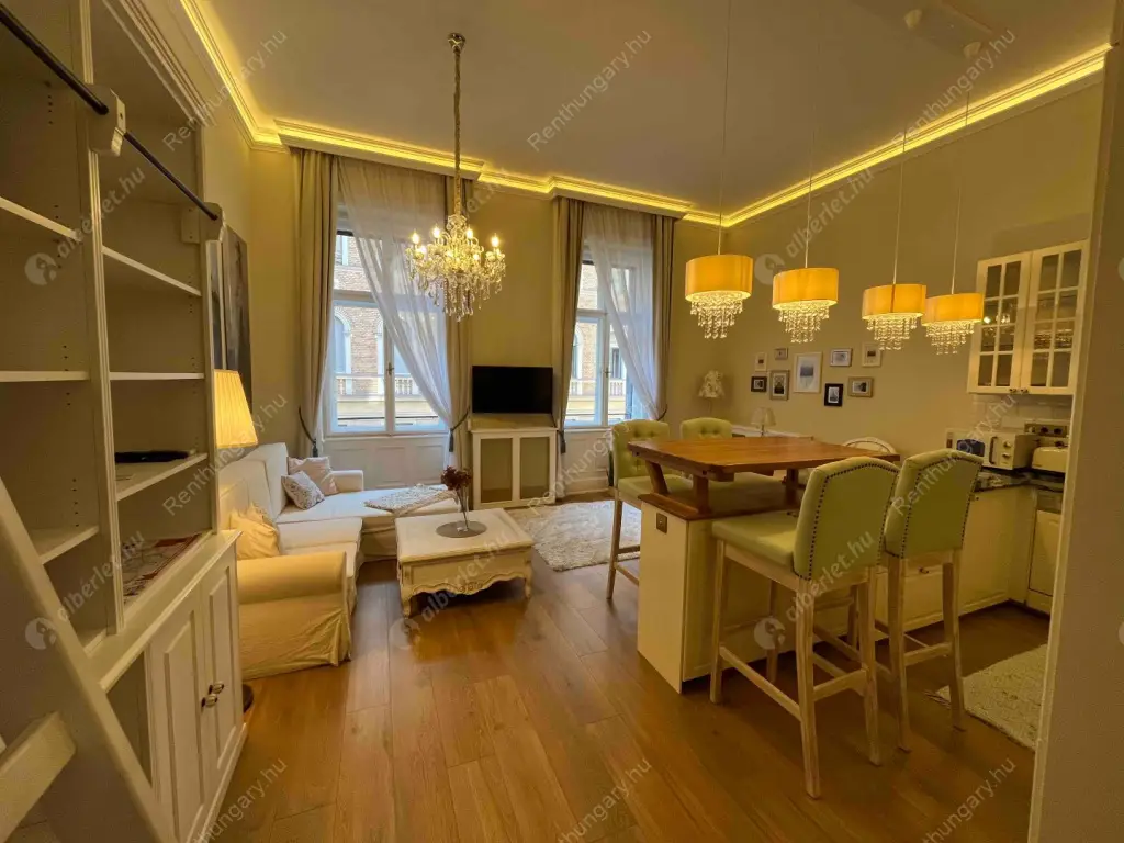 Kiadó albérlet 390000 Ft/hó áron: Budapest, VI. kerület  Teréz körút. Mérete: 60 nm, 2 szobás | Alberlet.hu - 6573857