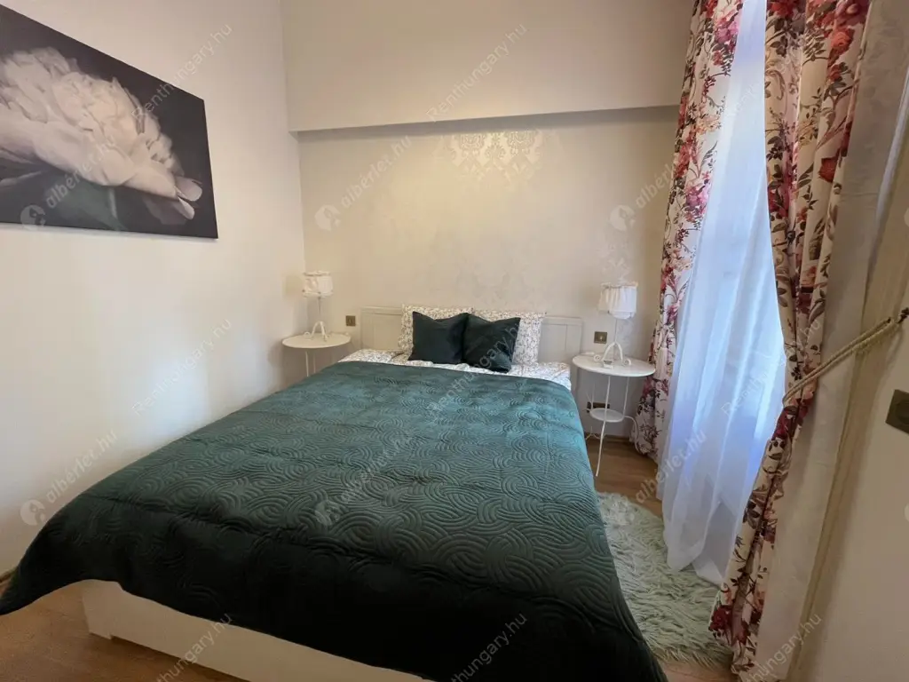 Kiadó albérlet 390000 Ft/hó áron: Budapest, VI. kerület  Teréz körút. Mérete: 60 nm, 2 szobás | Alberlet.hu - 6573864