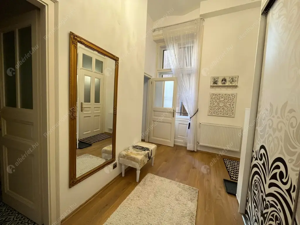 Kiadó albérlet 390000 Ft/hó áron: Budapest, VI. kerület  Teréz körút. Mérete: 60 nm, 2 szobás | Alberlet.hu - 6573867