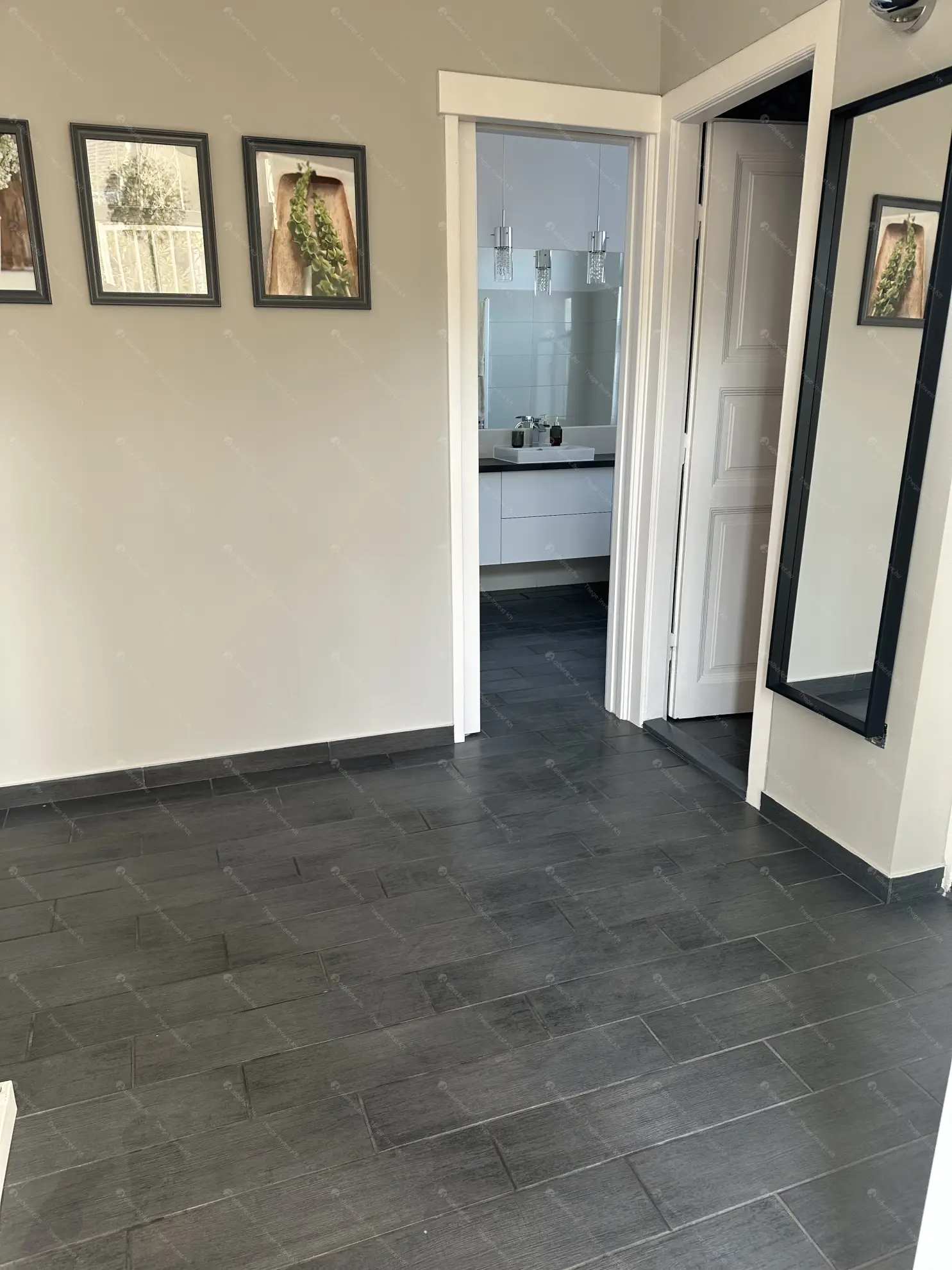 Kiadó albérlet 360000 Ft/hó áron: Budapest, VI. kerület  Teréz körút. Mérete: 61 nm, 2 szobás | Alberlet.hu - 6564214