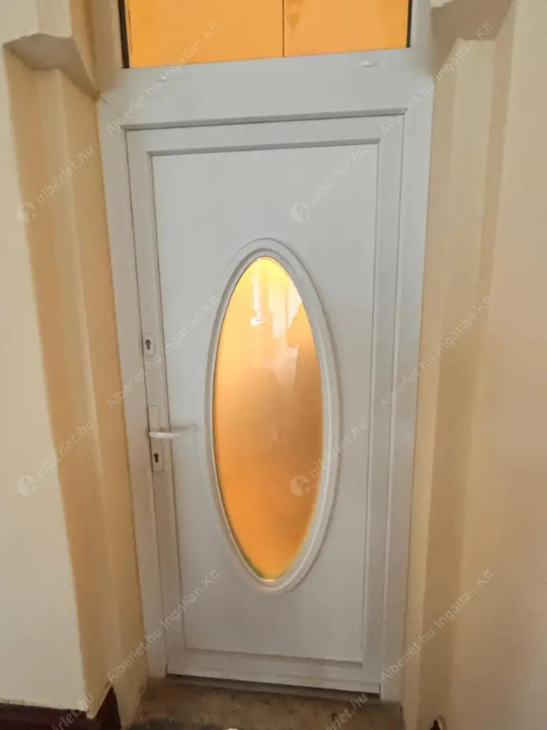 Kiadó albérlet 420000 Ft/hó áron: Budapest, VI. kerület  Teréz körút. Mérete: 65 nm, 2 szobás | Alberlet.hu - 6518167