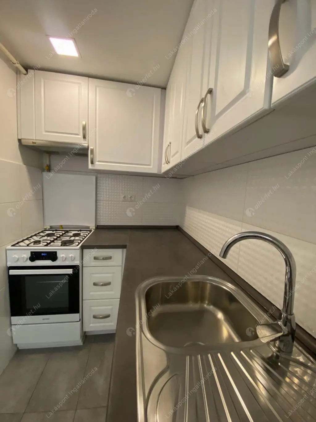 Kiadó albérlet 340000 Ft/hó áron: Budapest, VI. kerület  Teréz körút. Mérete: 70 nm, 2 szobás | Alberlet.hu - 6504474