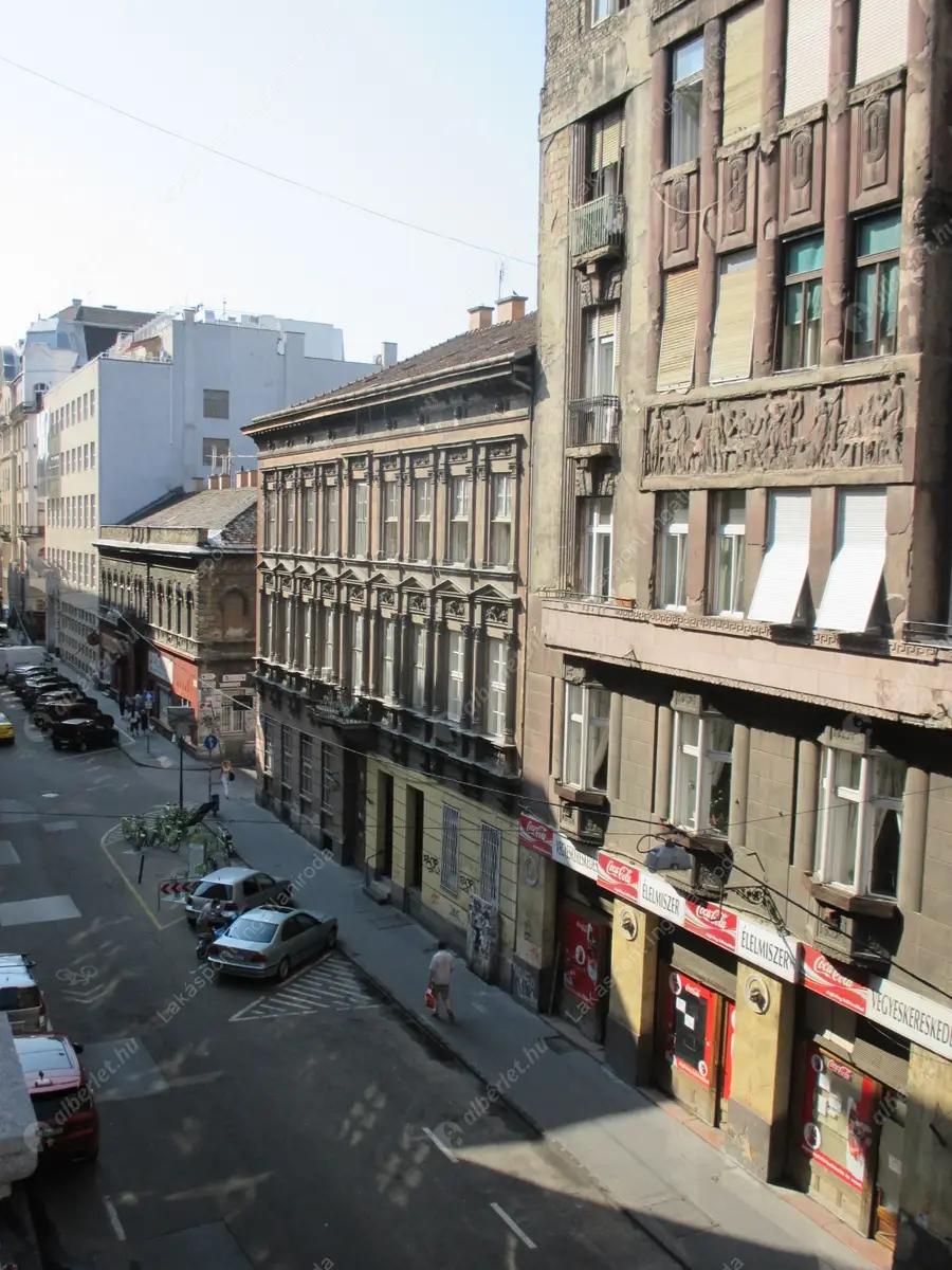 Kiadó albérlet 340000 Ft/hó áron: Budapest, VI. kerület  Teréz körút. Mérete: 70 nm, 2 szobás | Alberlet.hu - 6504481