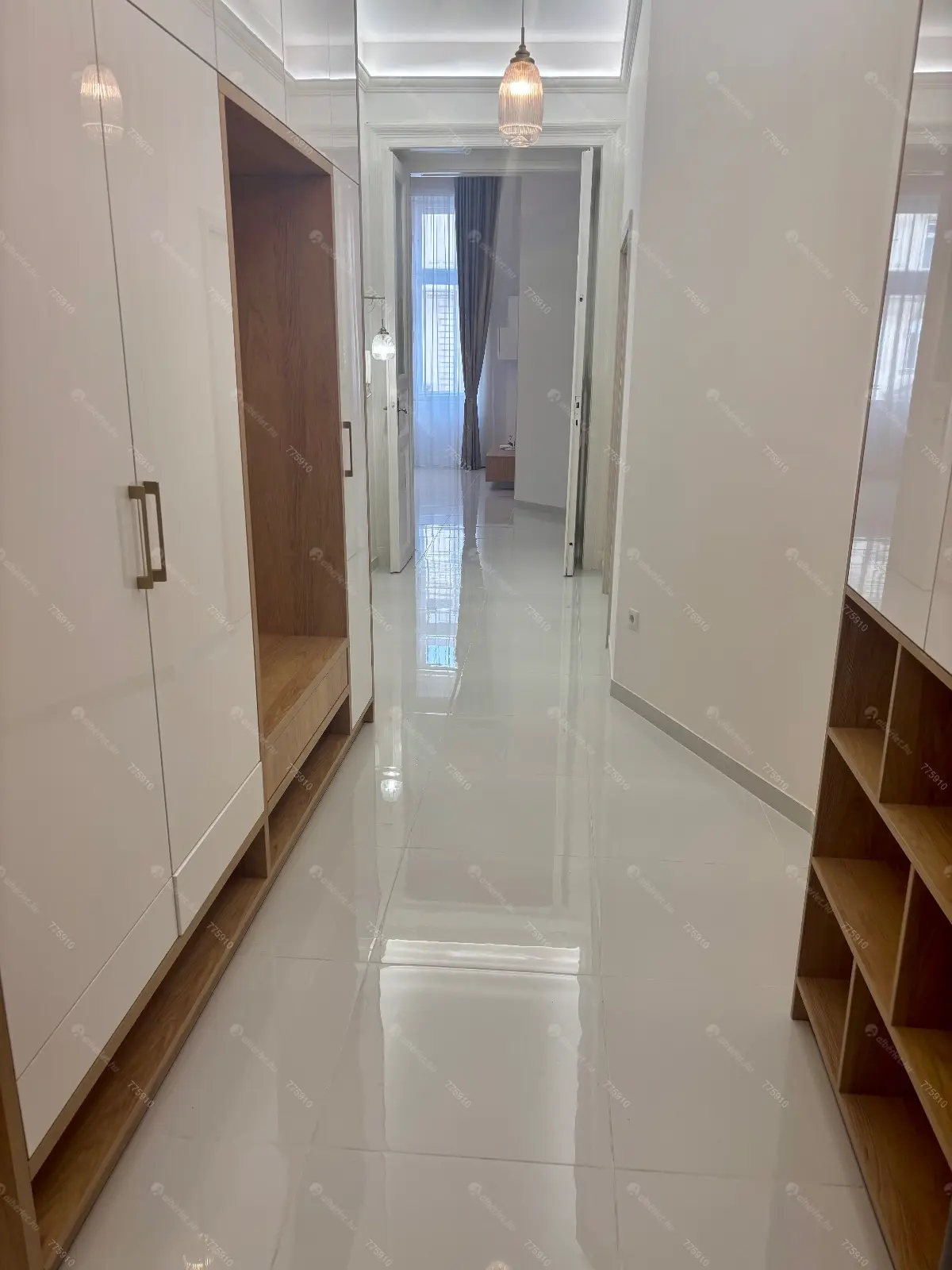 Kiadó albérlet 395000 Ft/hó áron: Budapest, VI. kerület  Teréz körút. Mérete: 72 nm, 3 szobás | Alberlet.hu - 6676437