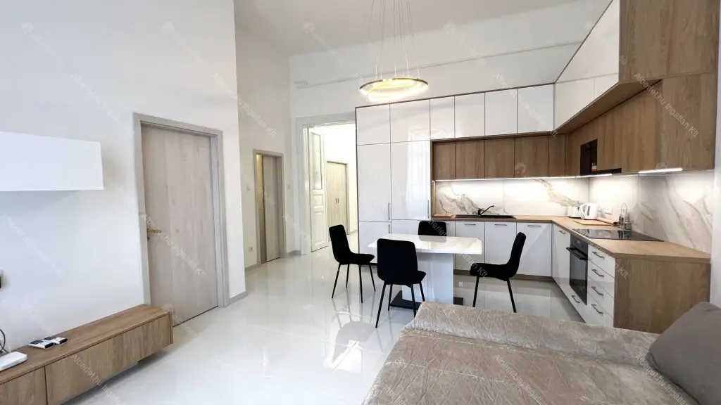 Kiadó albérlet 395000 Ft/hó áron: Budapest, VI. kerület  Teréz körút. Mérete: 72 nm, 3 szobás | Alberlet.hu - 6678327