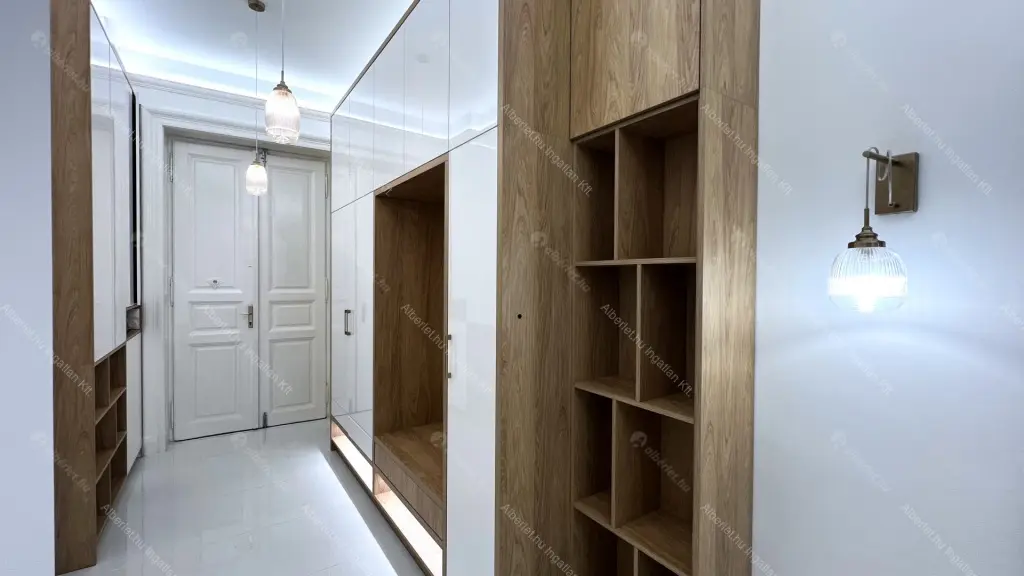 Kiadó albérlet 395000 Ft/hó áron: Budapest, VI. kerület  Teréz körút. Mérete: 72 nm, 3 szobás | Alberlet.hu - 6678330