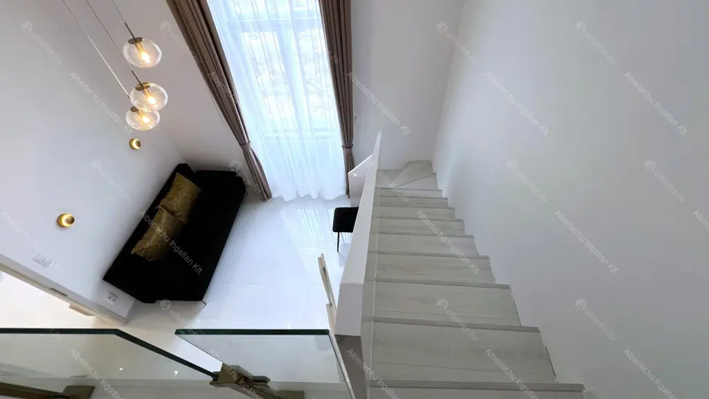 Kiadó albérlet 395000 Ft/hó áron: Budapest, VI. kerület  Teréz körút. Mérete: 72 nm, 3 szobás | Alberlet.hu - 6678332