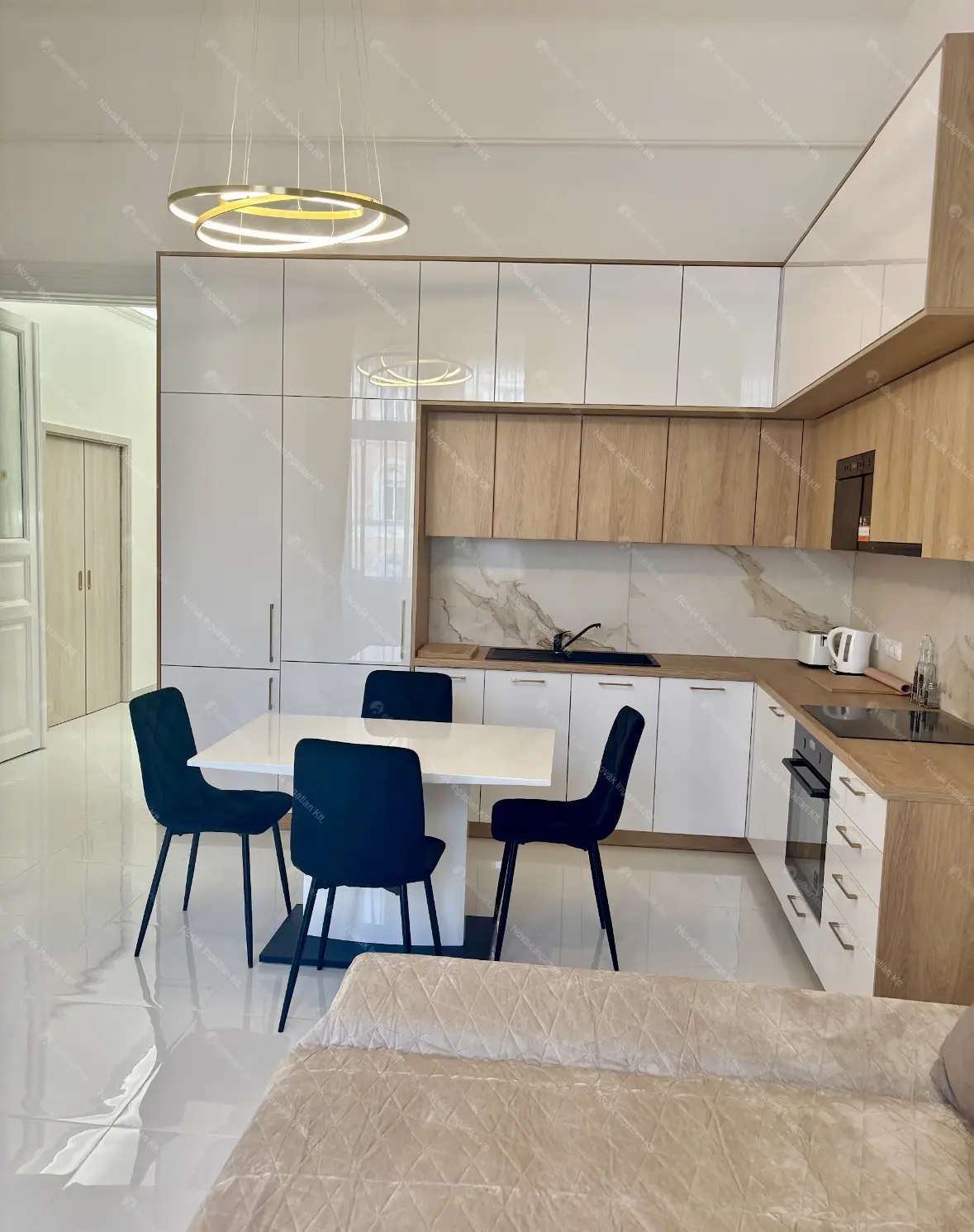 Kiadó albérlet 395000 Ft/hó áron: Budapest, VI. kerület  Teréz körút. Mérete: 72 nm, 3 szobás | Alberlet.hu - 6680570